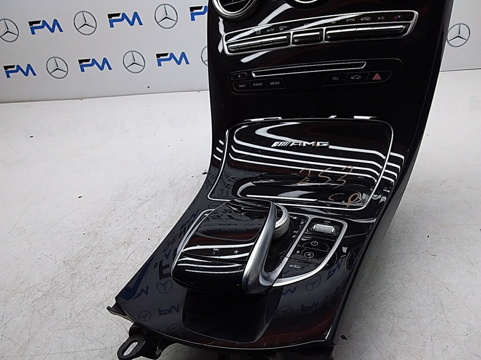 2016-2019 MERCEDES E CLASS W213 CENTRE  CONSOLE  A2055402224 FMK25 (DAMAGED)