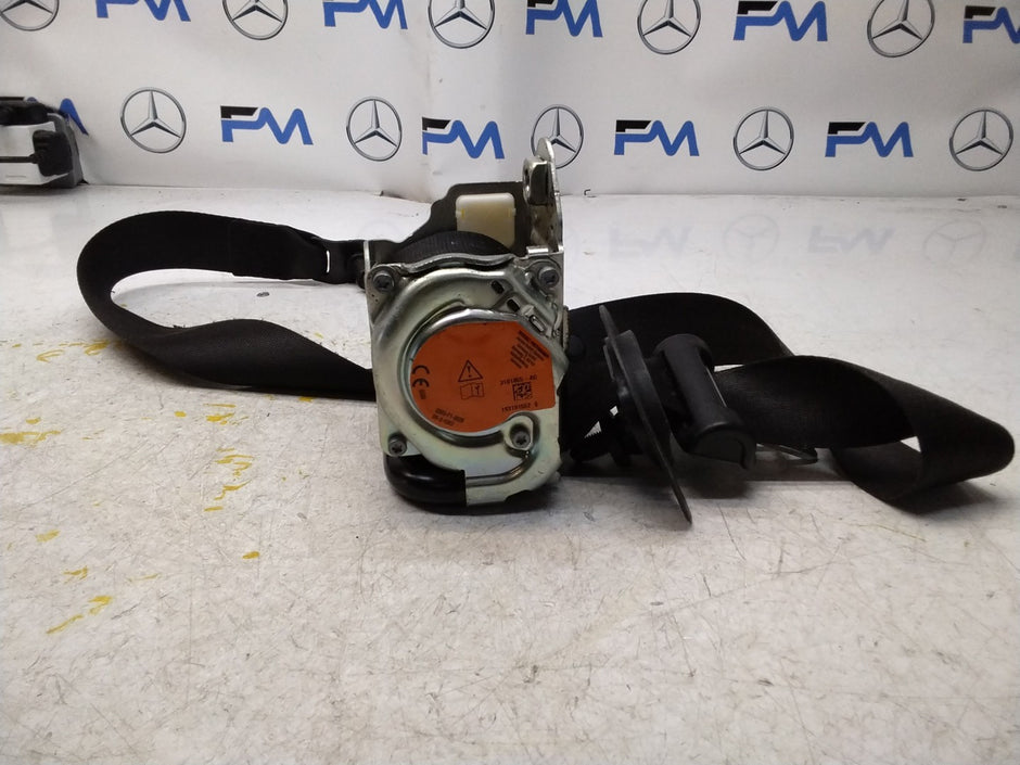 MERCEDES A CLASS  FRONT LEFT SEAT BELT WITH PRETENSIONER A1778600700 FMS405 NSF