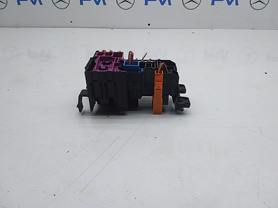 MERCEDES C CLASS FUSE RELAY BOX A2059067200 W205 2014-2021  FMF12