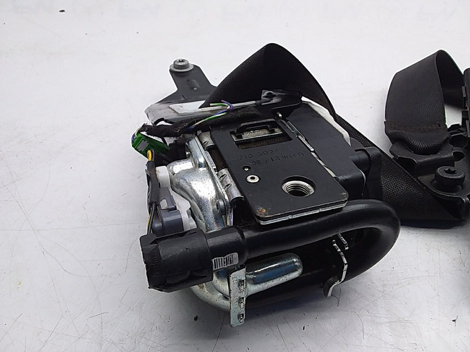 MERCEDES C-CLASS W204 SEAT BELT FRONT LEFT PASSENGER SIDE A2048680022 FMS204 NSF