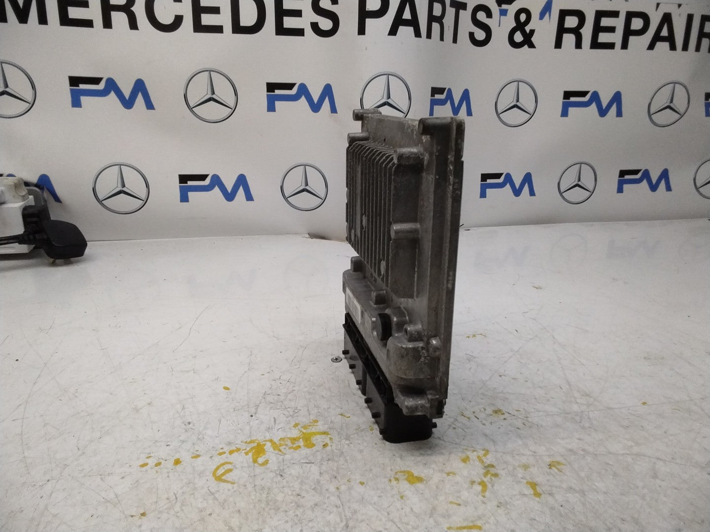 MERCEDES E-CLASS W176 2012 ENGINE  CONTROL MODULE A6519007003 FM00739