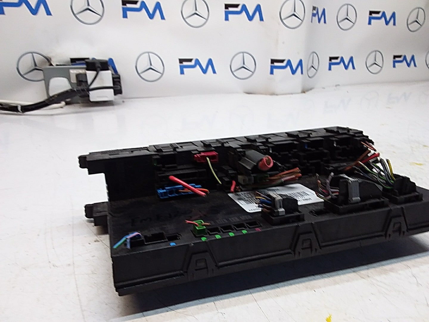 MERCEDES BENZ E-CLASS W211 FUSE  BOX 2003-2009 A2115455101 FMF120