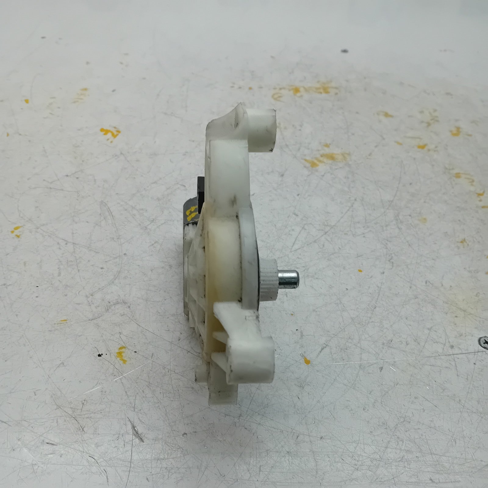 MERCEDES C E-CLASS W213 W205 PASSENGER FRONT WINDOW MOTOR A0009065806 FM00944