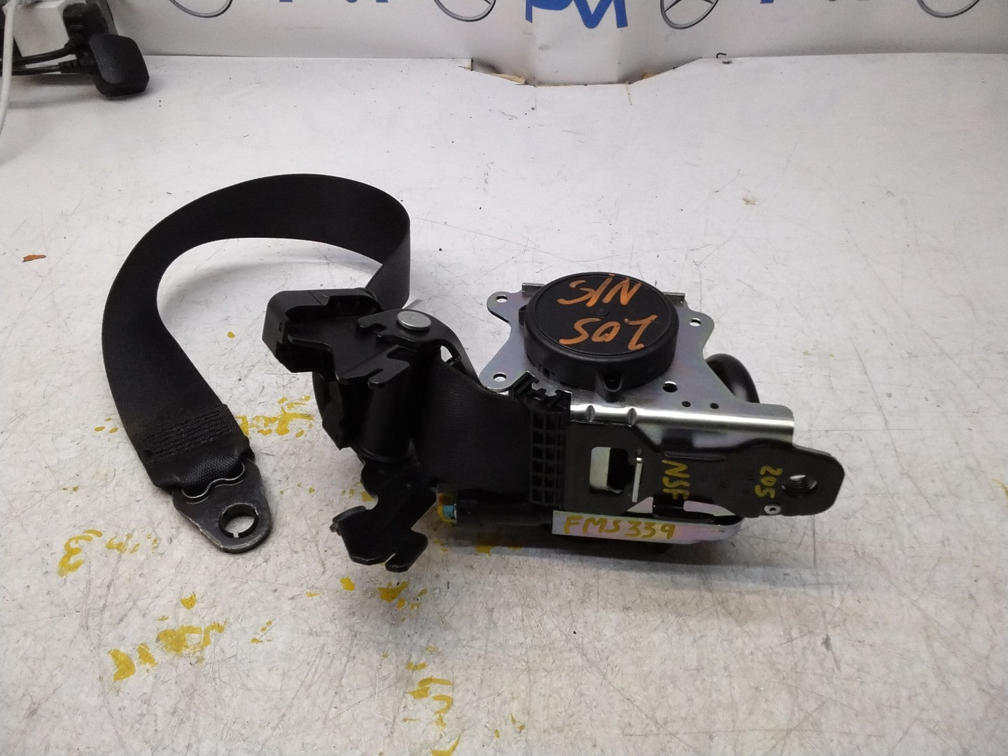 MERCEDES-BENZ W205 C CLASS FRONT LEFT PASSENGER SEATBELT A2058605185 FMS339 NSF