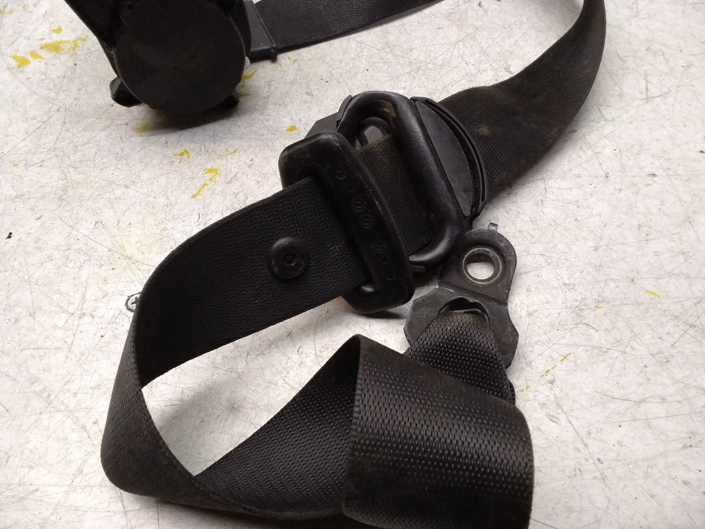 MERCEDES ML W164 W251 FRONT LEFT PASSENGER SIDE SEAT BELT A2518603185 FMS463 NSF