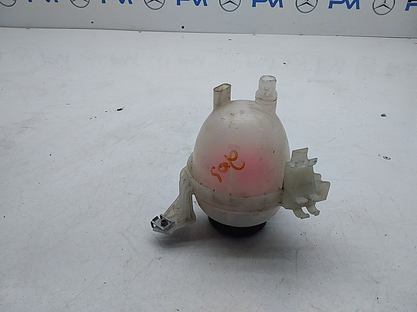 MERCEDES BENZ S-CLASS W222 COOLANT EXPANSION TANK 2014ONWARDS A2225000549 FMC110