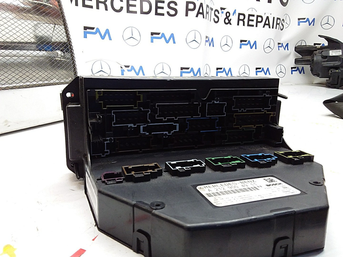 Mercedes E-CLASS W212 Fuse  Box RELAY A2129004911 FMF96