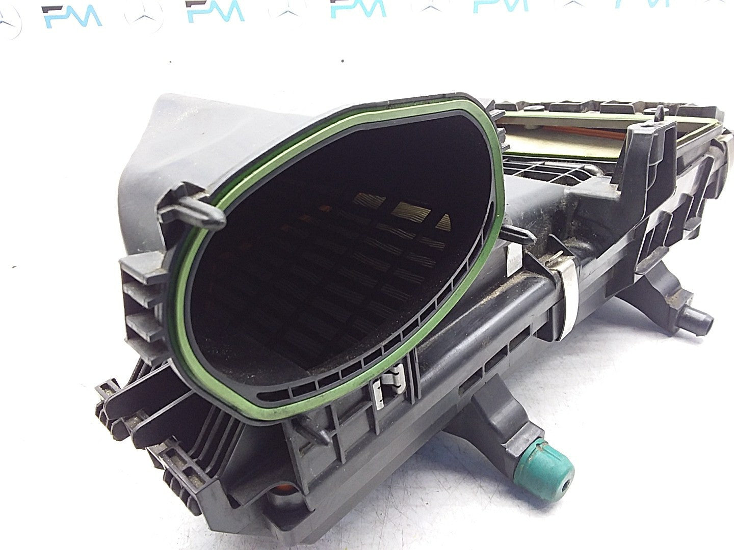 MERCEDES BENZ E-CLASS W213 AIR FILTER CLEANER BOX 2.0 P A6540900001 FMA49