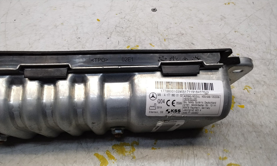 2019 MERCEDES BENZ A-CLASS W177 DRIVER SIDE KNEE AIRBAG A1778600102 FM00753