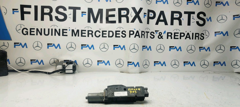 Mercedes E-CLASS W213 Sunroof Motor/Mechanism A2139062104 FM00703