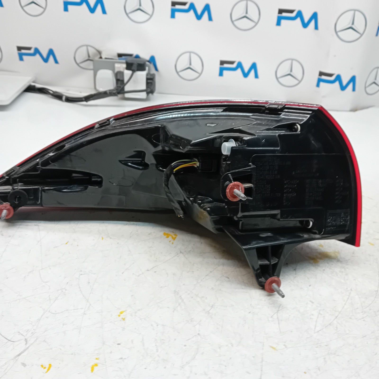 MERCEDES GLE W167 DRIVER SIDE OS REAR TAIL LIGHT A1679060607 FMT222
