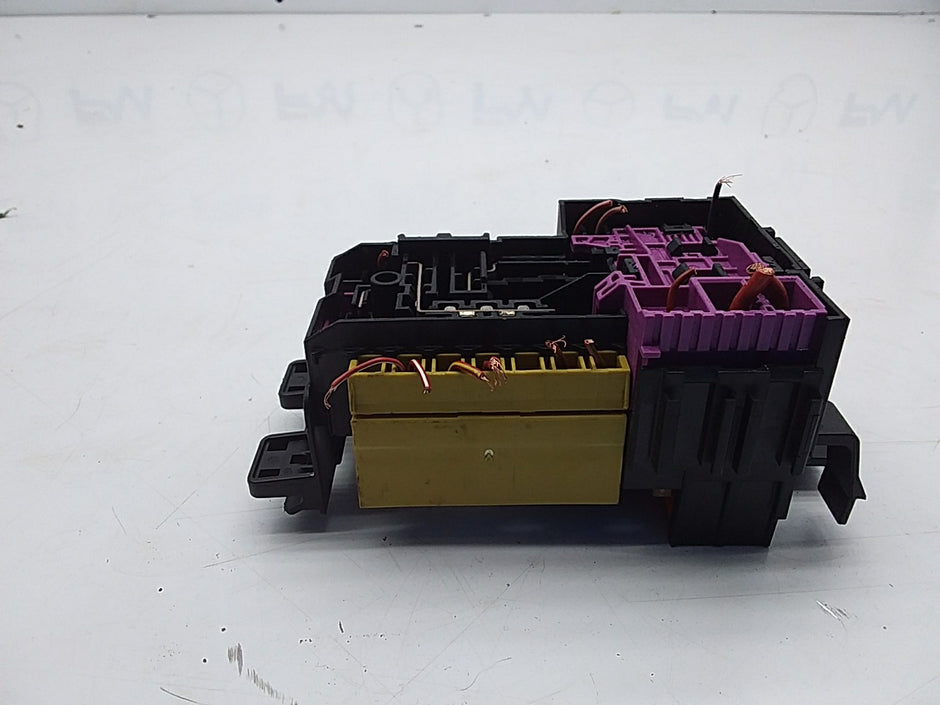 MERCEDES C CLASS FUSE RELAY BOX A2059067200 W205 2014 - 2021 FMF22