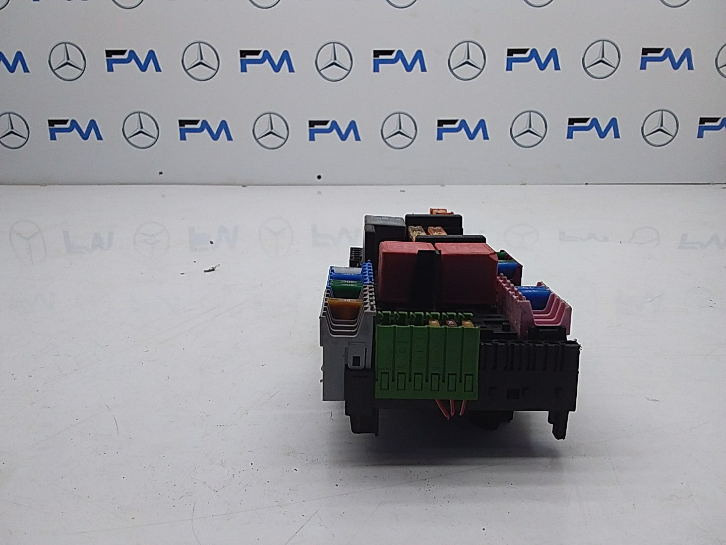 MERCEDES E CLASS FUSE RELAY BOX A2139068801 W213 2016 ONWARDS FMF56