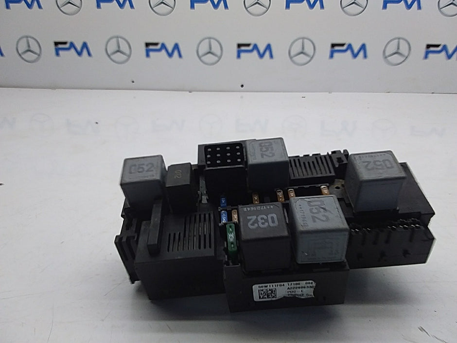 MERCEDES BENZ S-CLASS W222 FUSE BOX RELAY  A2229063302 FMF69