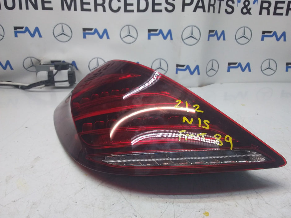MERCEDES E-CLASS W212 REAR PASSENGER N/S TAIL LIGHT FMT89