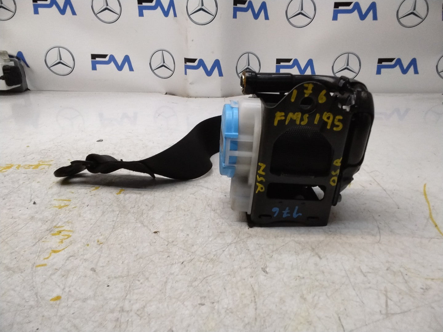MERCEDES A CLASS W176 REAR L / R SIDE SEAT BELT A1768602385 FMS195 NSR OSR