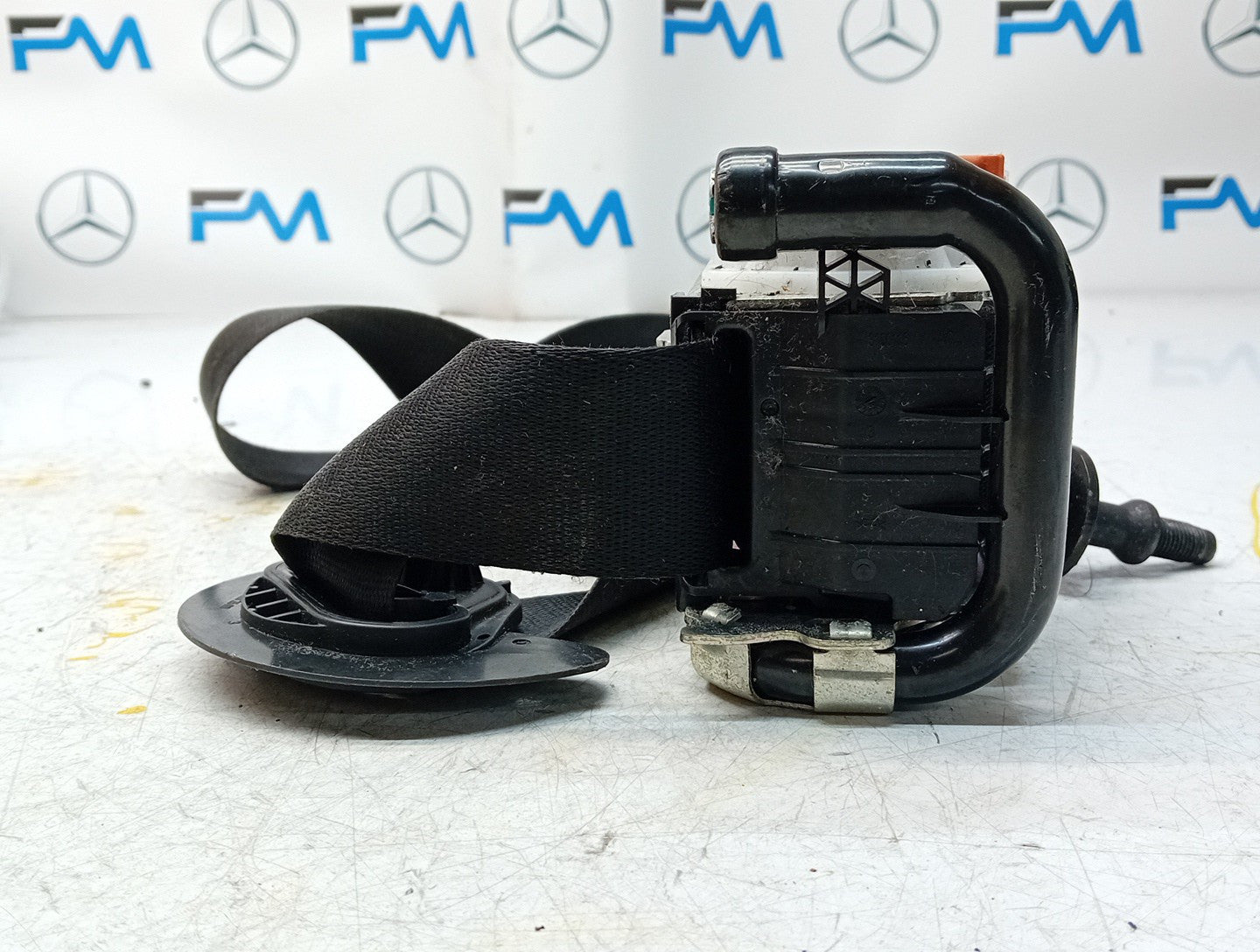 MERCEDES A CLASS  FRONT LEFT SEAT BELT WITH PRETENSIONER A1778600700 FMS85 NSF