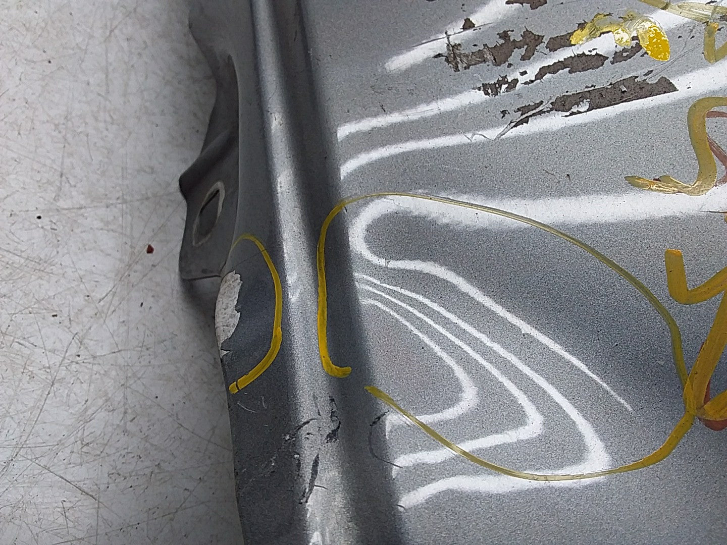 MERCEDES  E-CLASS W212 NS LEFT PASSENGER SIDE WINGS FMW28 A2128810101 (DAMAGED)