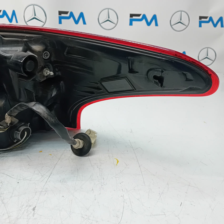 MITSUBISHI OUTLANDER MK3 2015-19 PASSENGER SIDE NS OUTER REAR TAIL LIGHT FMT137