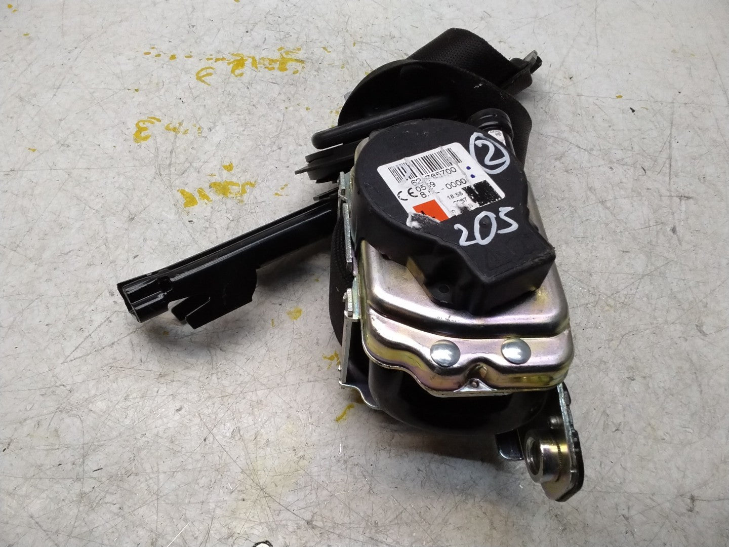 MERCEDES C-CLASS W205 SEAT BELT FRONT PASSENGER LEFT SIDE A2058600185 FMS330 NSF