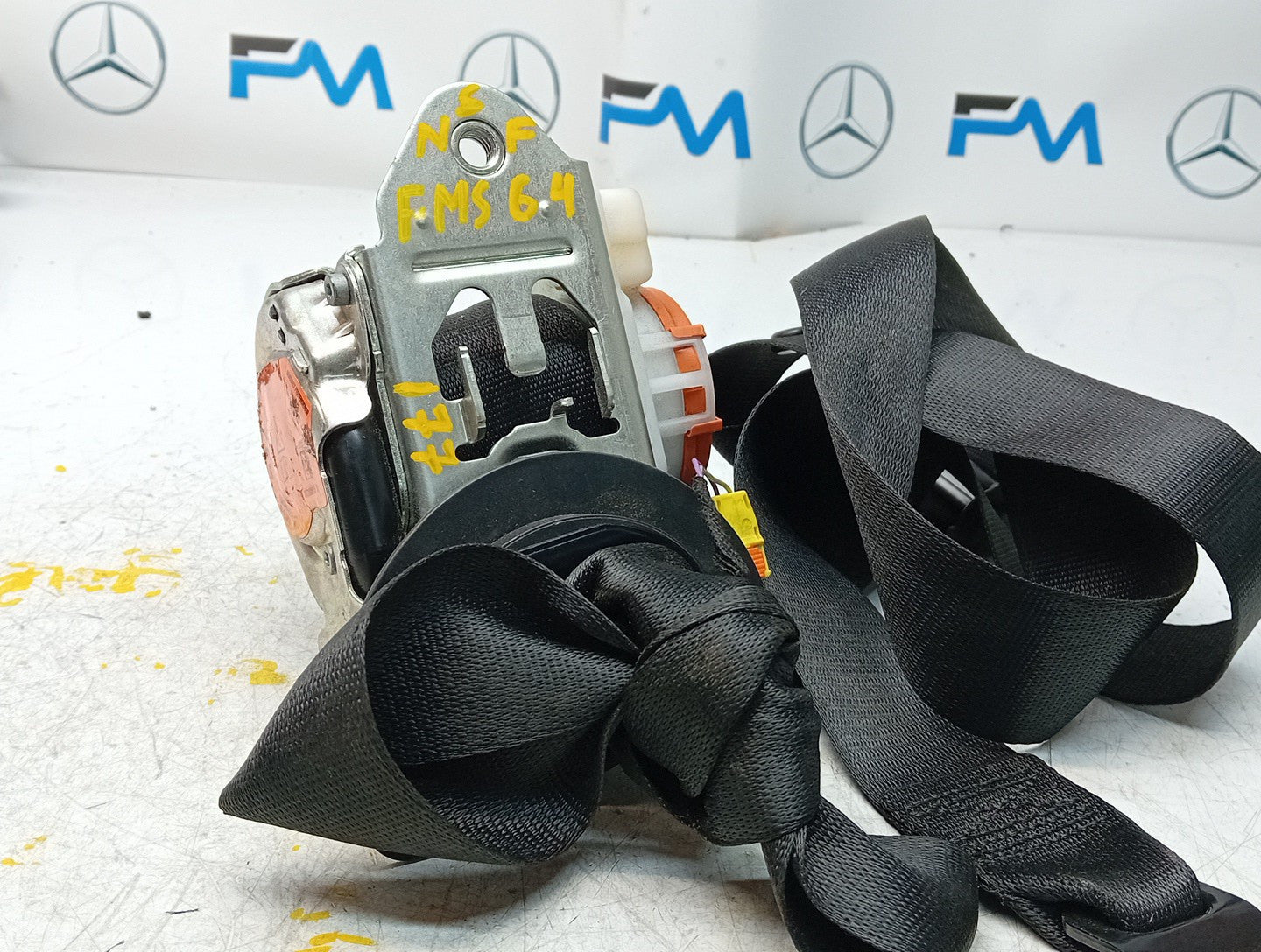 MERCEDES A CLASS  FRONT LEFT SEAT BELT WITH PRETENSIONER A1778600700 FMS64 NSF