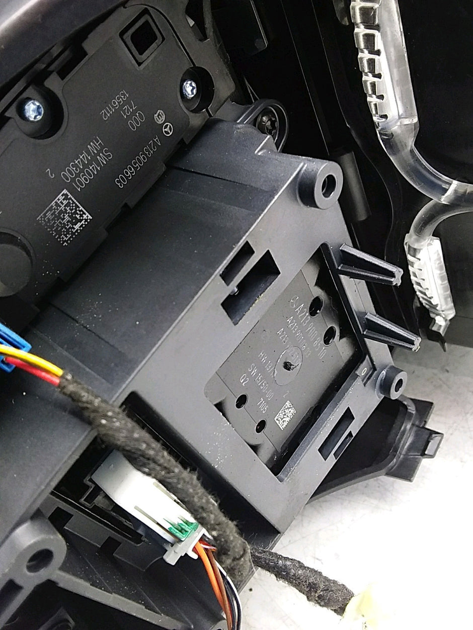 2016-2019 MERCEDES E CLASS W213 CENTRE  CONSOLE  A2135407421 FMK02