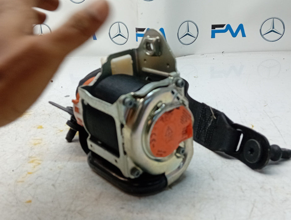 MERCEDES A CLASS  FRONT LEFT SEAT BELT WITH PRETENSIONER A1778600700 FMS85 NSF
