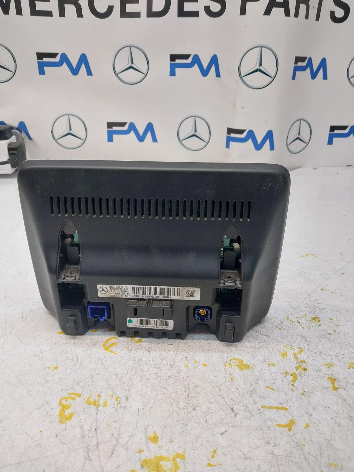 MERCEDES ML/M-CLASS W166 DISPLAY SCREEN A1669008222 2015 FM00725