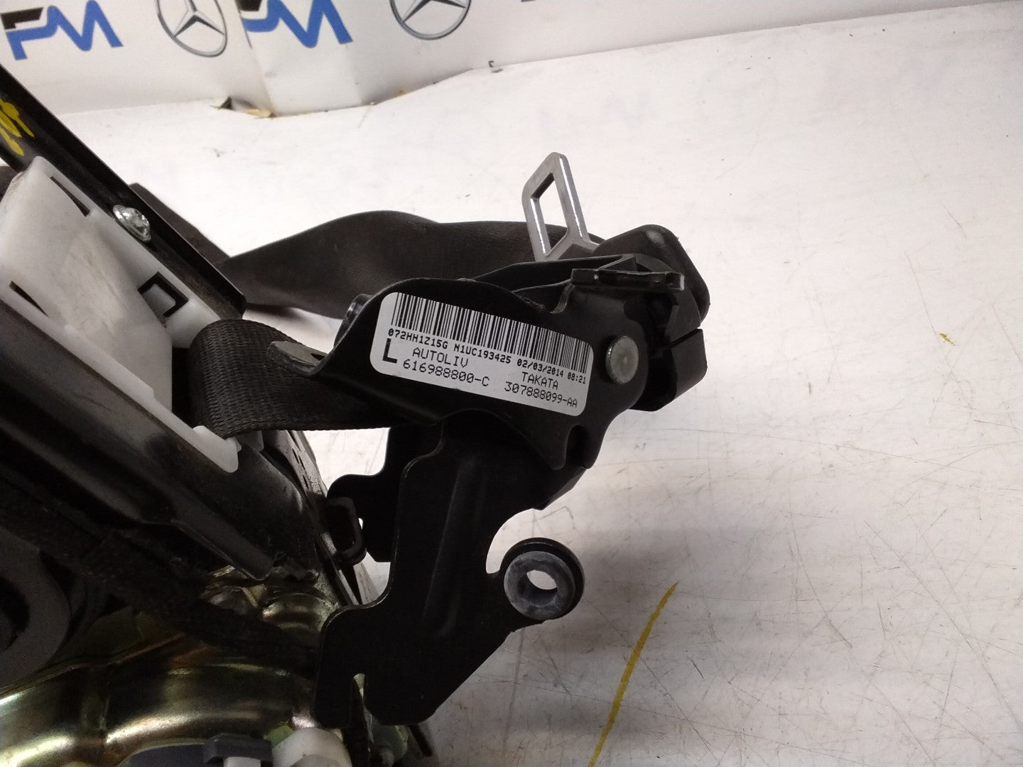 MERCEDES W207 E CLASS FRONT LEFT PASSENGER SIDE SEAT BELT A2078605985 FMS441 NSF