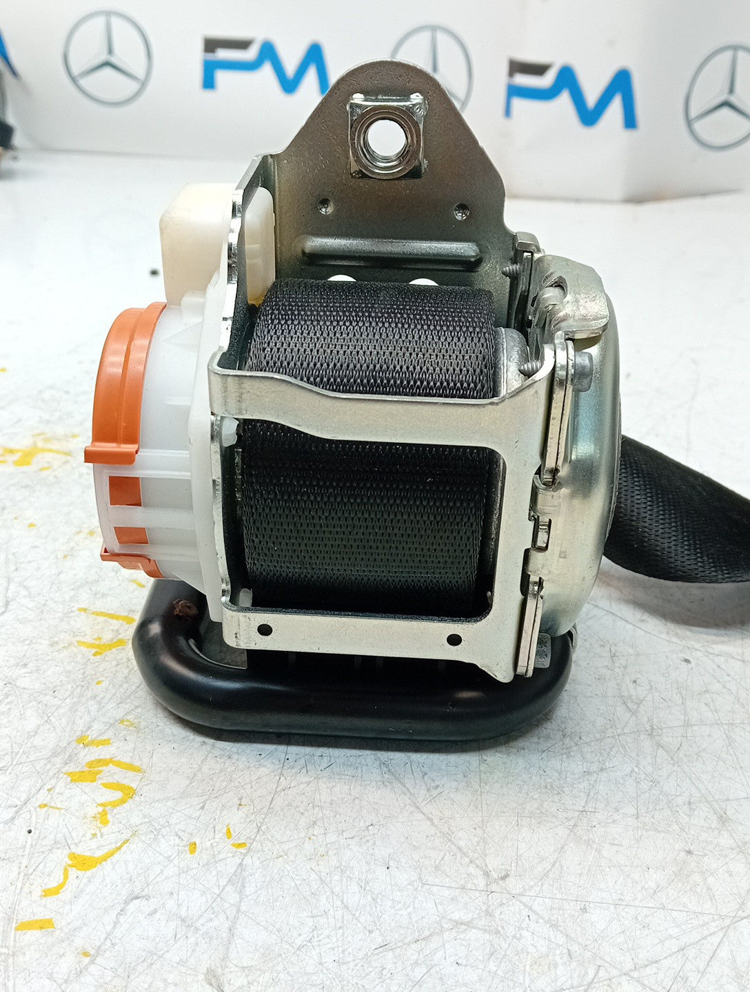 MERCEDES A CLASS  FRONT LEFT SEAT BELT WITH PRETENSIONER A1778600700 FMS67 NSF