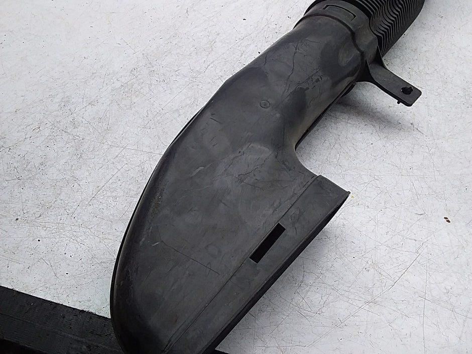MERCEDES-BENZ E-CLASS A212 AIR INTAKE TUBE A6510903437 FMI03
