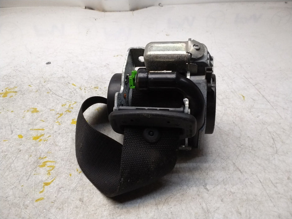 MERCEDES E CLASS SEAT BELT REAR RIGHT AND LEFT A2078602385 C207 FMS454 NSR OSR