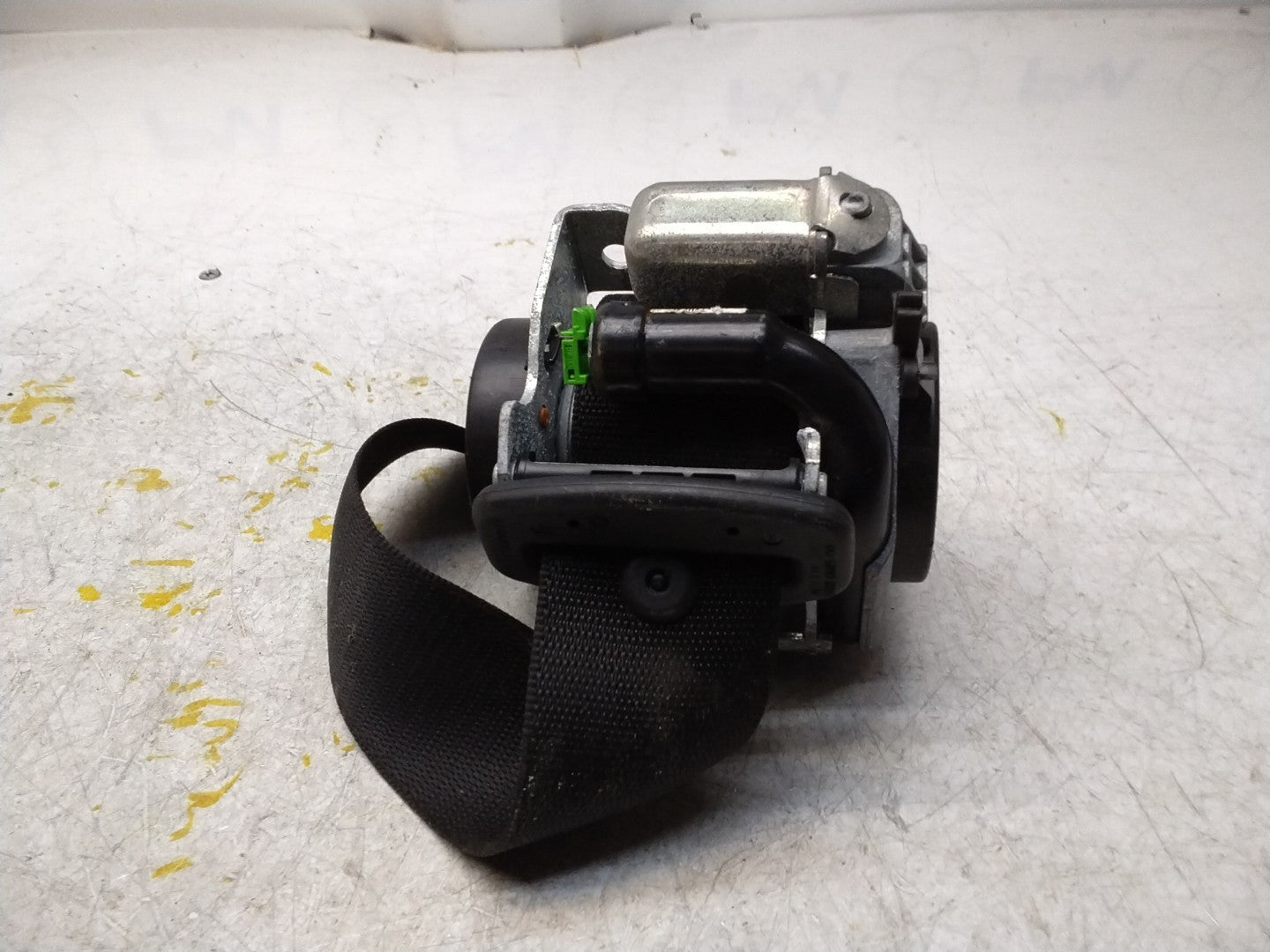 MERCEDES E CLASS SEAT BELT REAR RIGHT AND LEFT A2078602385 C207 FMS454 NSR OSR