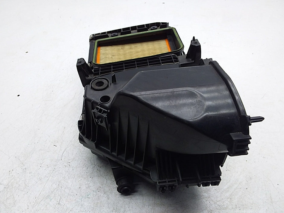 MERCEDES BENZ E-CLASS W213 AIR FILTER CLEANER BOX 2.0 P A6540900001 FMA51