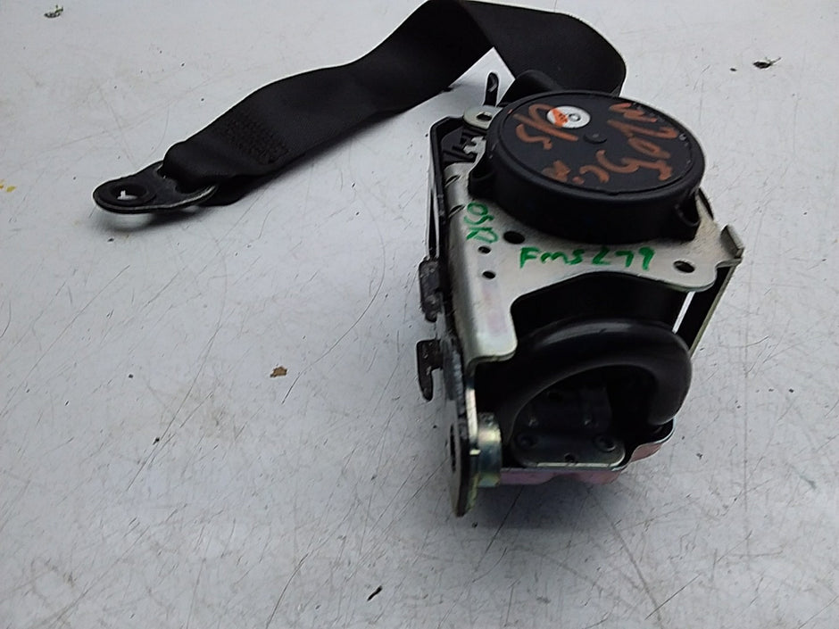 MERCEDES C-CLASS W205 SEAT BELT REAR RIGHT DRIVER SIDE A2058604085 FMS279 OSR
