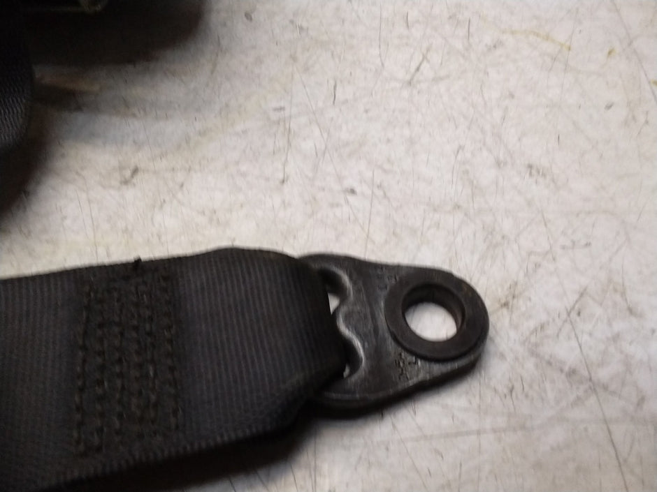 MERCEDES-BENZ C COUPE C205 W205  FRONT LEFT SEATBELT A2058601501 FMS304 NSF 