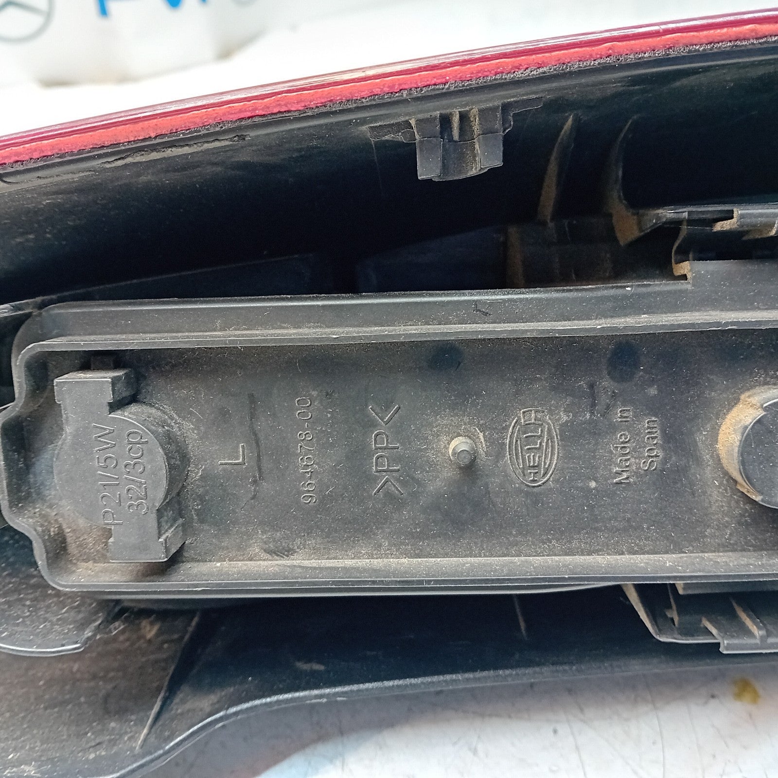 MERCEDES VITO W639 2004-14 PASSENGER NS OUTER REAR TAIL LIGHT 964678-00  FMT149