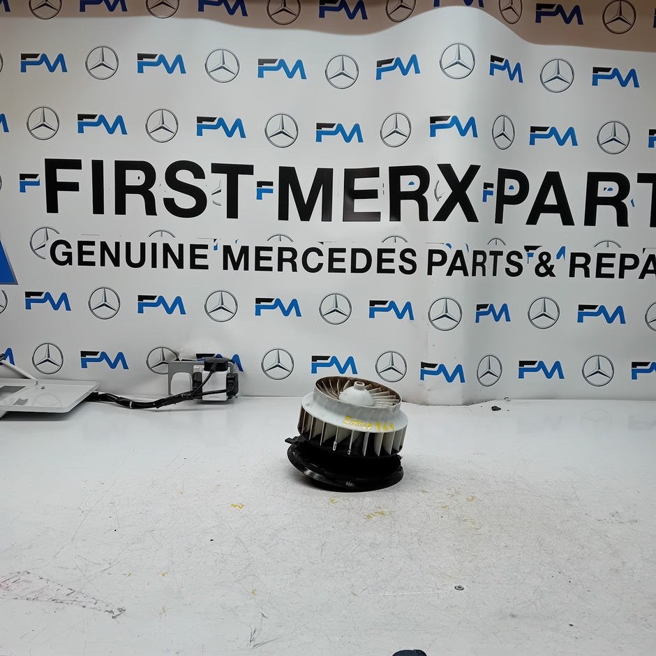MERCEDES BENZ W205 C-CLASS INTERIOR BLOWER HEATER FAN 0130309002 FM00969