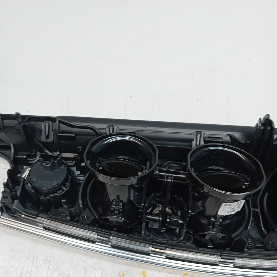 MERCEDES E CLASS W213  DASHBOARD TRIM PANEL + 4 AIR VENT  A2136809304 FM001071