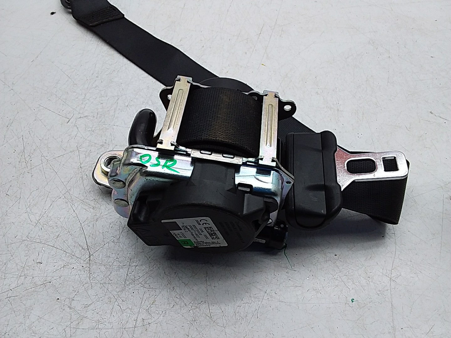 MERCEDES C-CLASS W205 SEAT BELT REAR RIGHT DRIVER SIDE A2058601601 FMS281 OSR