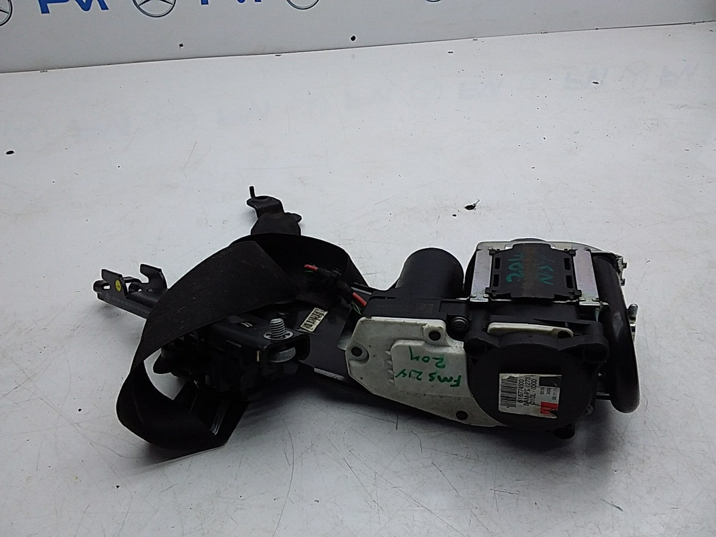 MERCEDES C-CLASS W204 SEAT BELT FRONT LEFT PASSENGER SIDE A2048602385 FMS218 NSF