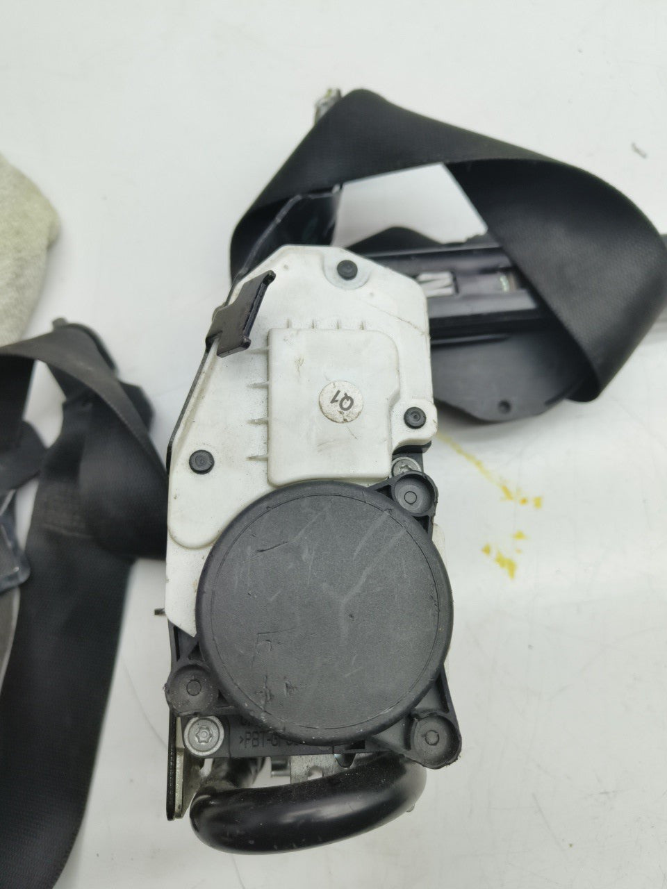 MERCEDES BENZ E-CLASS W212 DRIVER SIDE FRONT SEAT BELT A2128600886 OSF FMS32