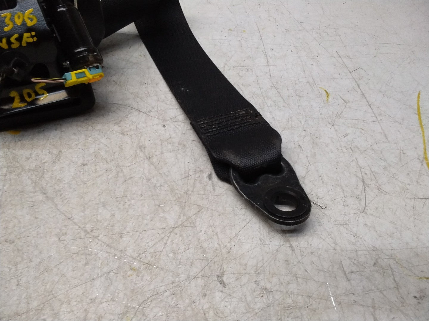 MERCEDES-BENZ C COUPE C205 W205  FRONT LEFT SEATBELT A2058601501 FMS306 NSF 