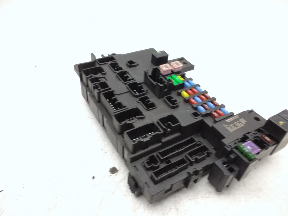MITSUBISHI OUTLANDER FUSE RELAY  BOX  8637B687  FMF165