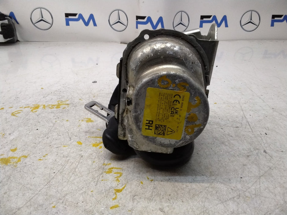 MERCEDES C CLASS W206 SALOON REAR SEAT BELT RIGHT A2068604800 FMS422 OSR