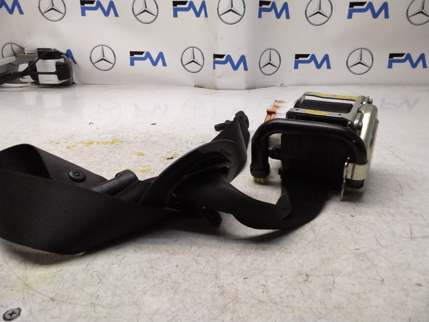 MERCEDES A-CLASS  FRONT RIGHT SEAT BELT WITH PRETENSIONER A1778600800 FMS407 OSF