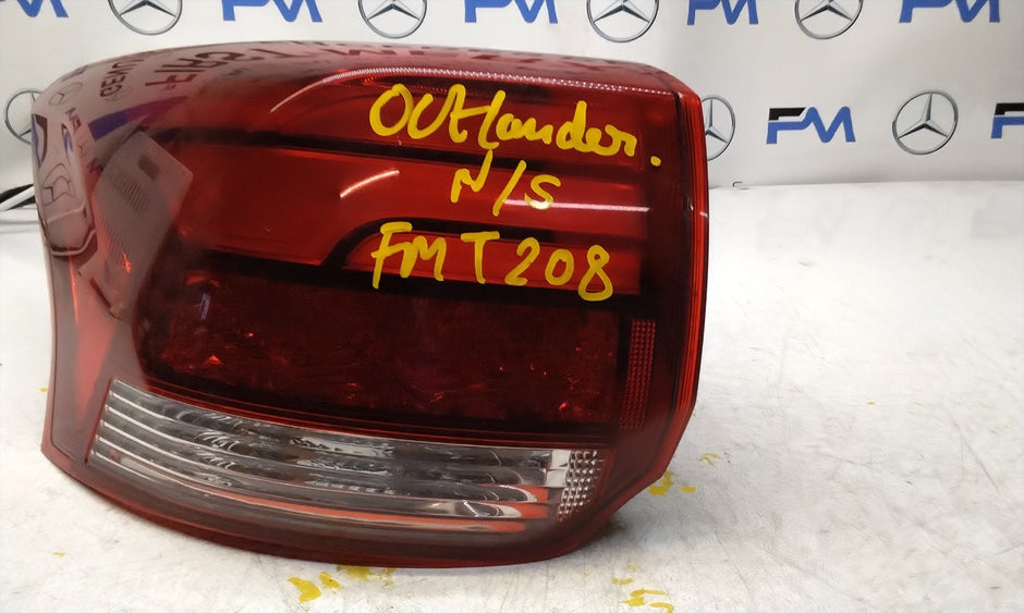 MITSUBISHI OUTLANDER PASSENGER SIDE NS REAR TAIL LIGHT FMT208 HALF LED