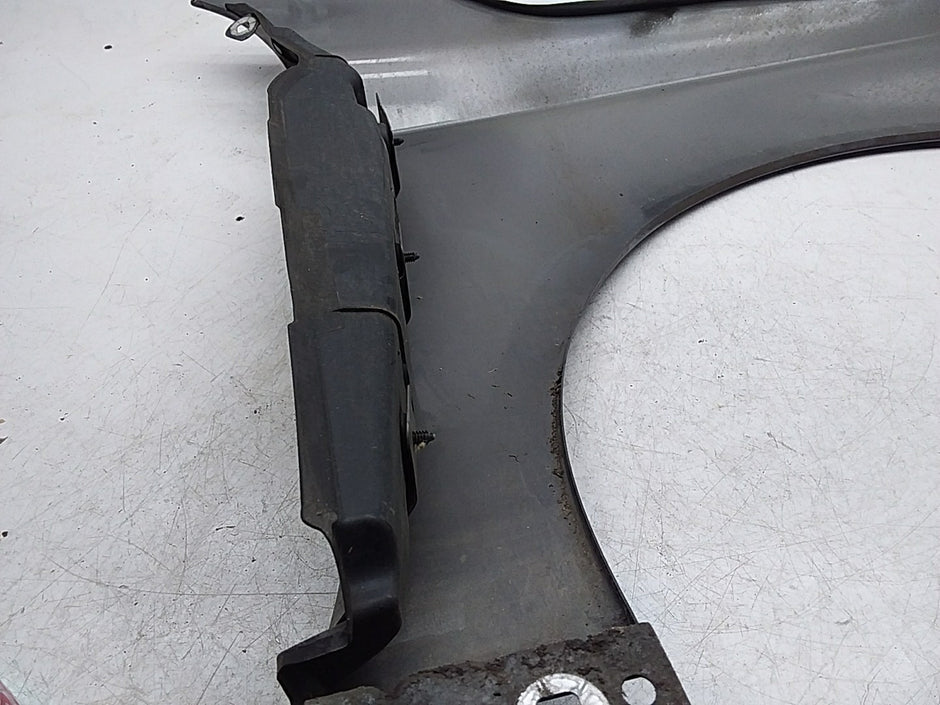 MERCEDES  BENZ A-CLASS W176 NS LEFT PASSENGER SIDE WINGS  FMW13  A1768890000