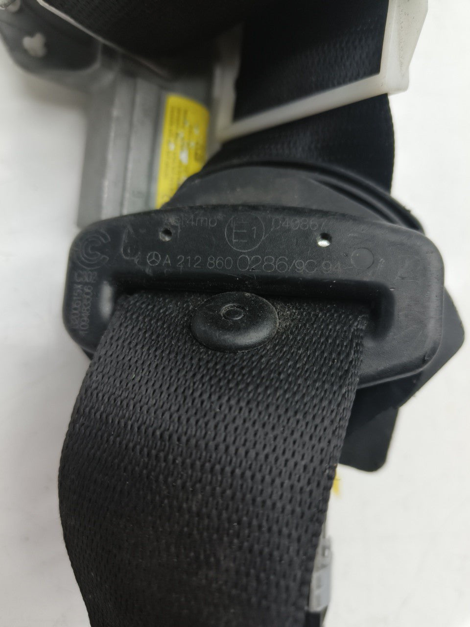 MERCEDES BENZ E-CLASS W212 DRIVER SIDE FRONT SEAT BELT A2128600286 OSF FMS34
