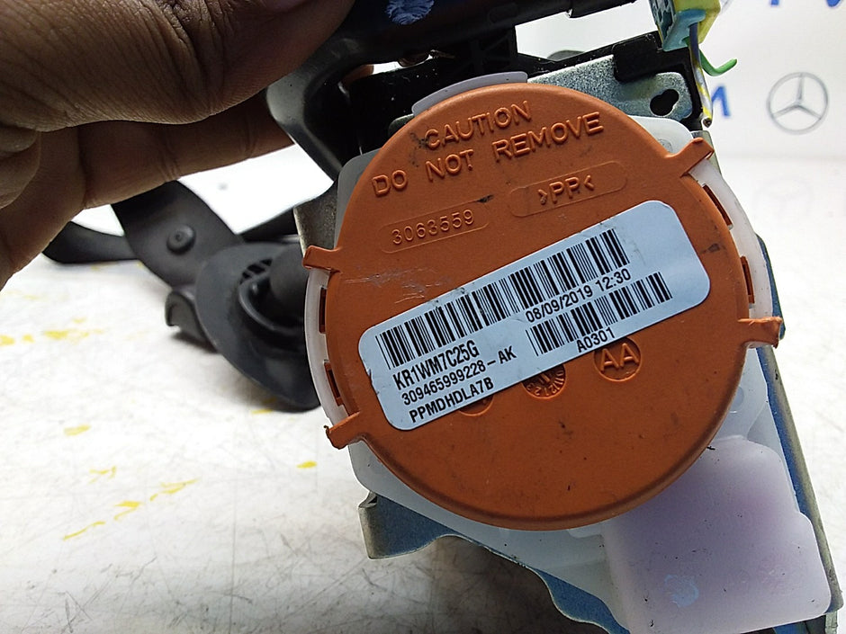 MERCEDES A CLASS  FRONT RIGHT SEAT BELT WITH PRETENSIONER A1778600800 FMS50 OSF
